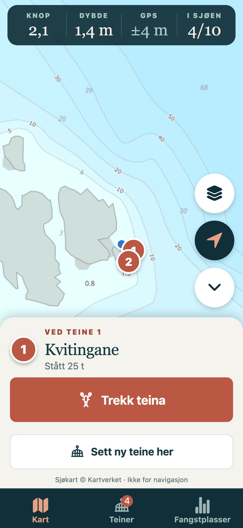 Kartskjermen: båten ligger ved teine 1 på Kvitingane, med fart, dybde, GPS-nøyaktighet og antall teiner i sjøen øverst, og knappen «Trekk teina» nederst.